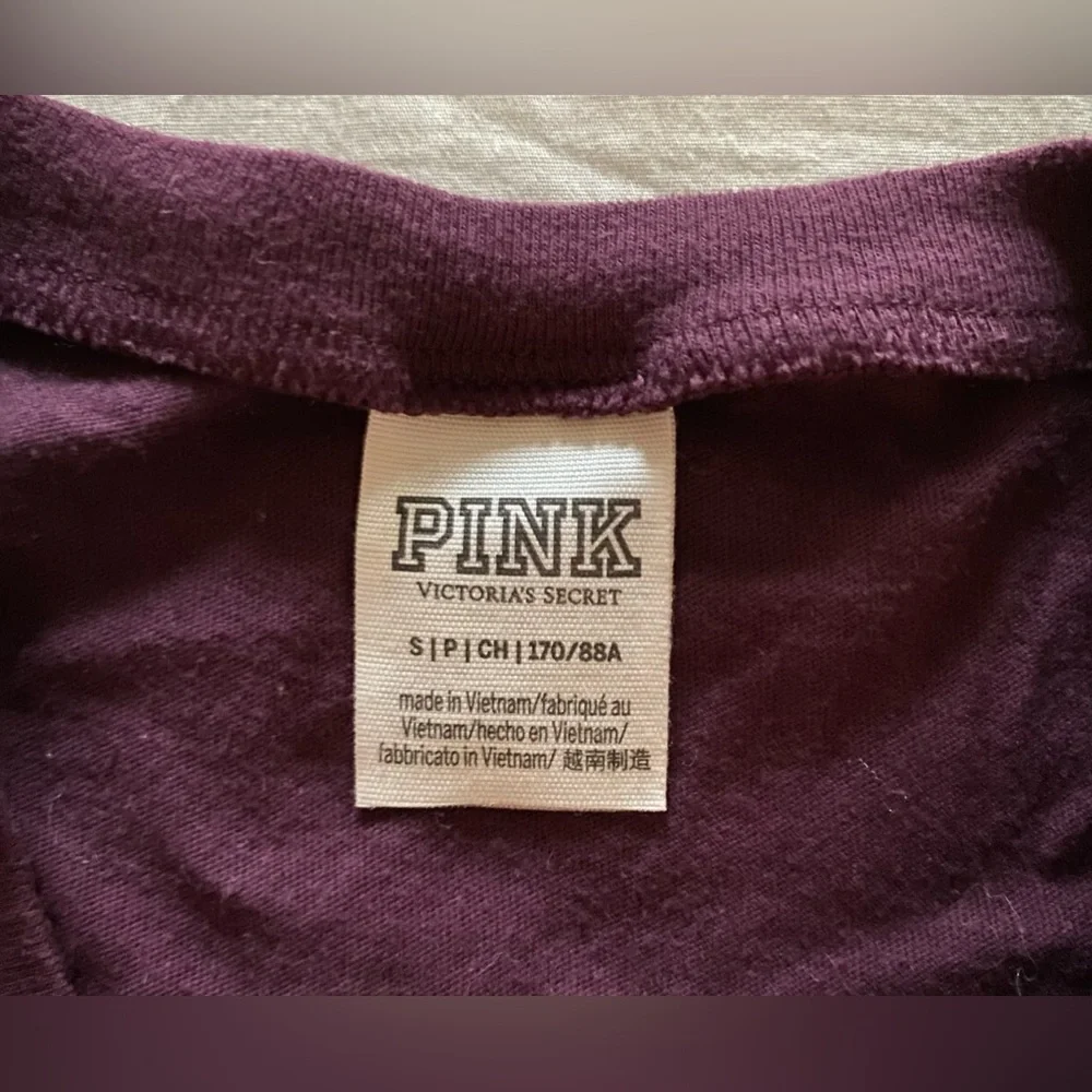 VS Pink Sz S tee - Picture 2 of 4